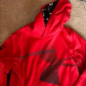 Boys Under Armour red sweatshirt hood